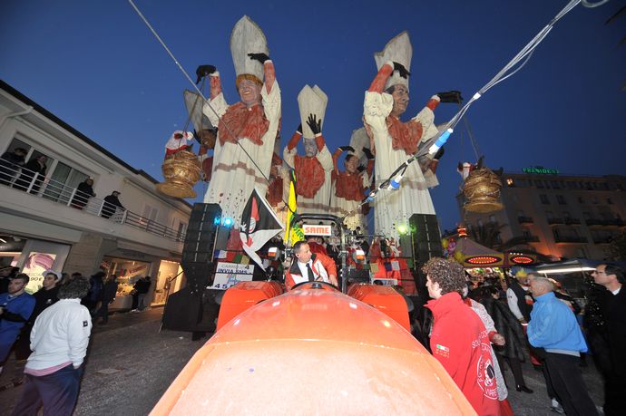 Ingrandisci la foto